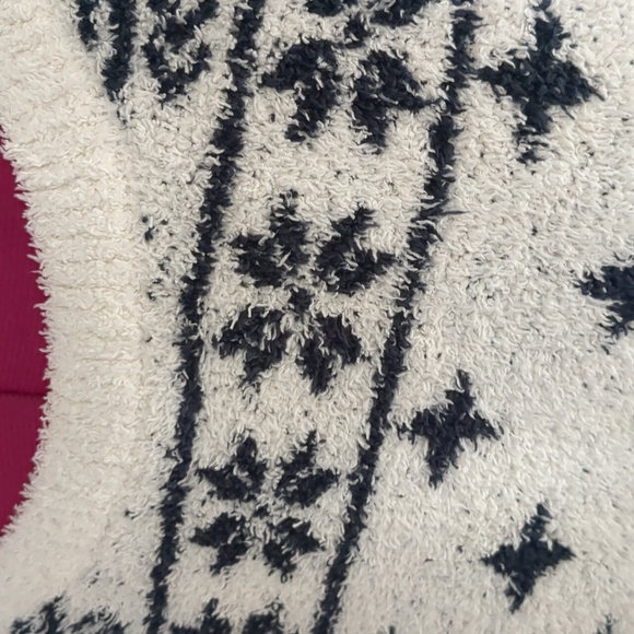 Barefoot Dreams Cozy Chic Heavyweight Knit Snowflake Sweater Navy/Cream XS - Picture 3 of 9